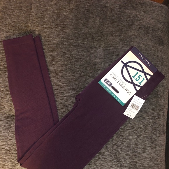 Plum fleece lined leggings size S/M NWT - Picture 3 of 4